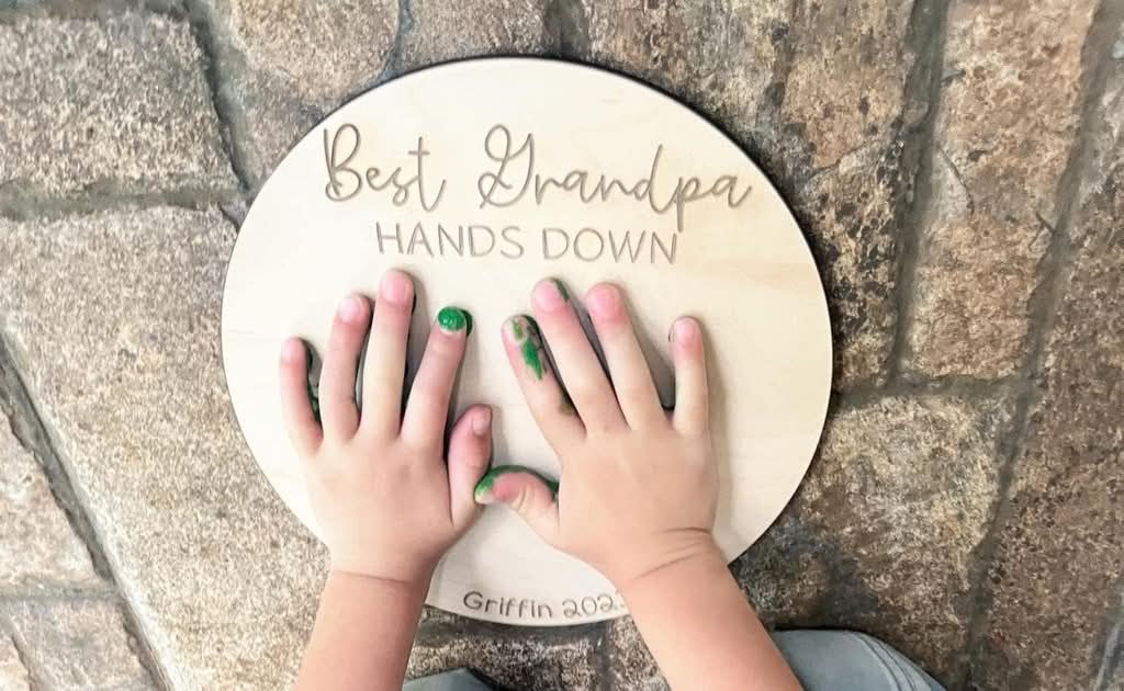 🖐️ Best Dad Hands Down Personalized Plaque ❤️