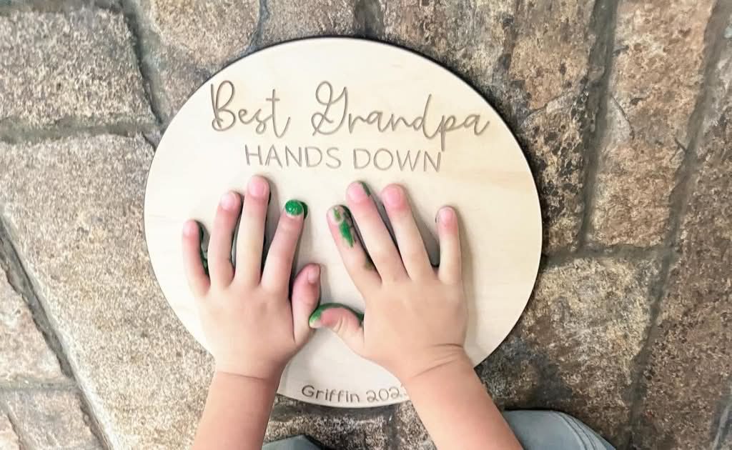 🖐️ Best Dad Hands Down Personalized Plaque ❤️